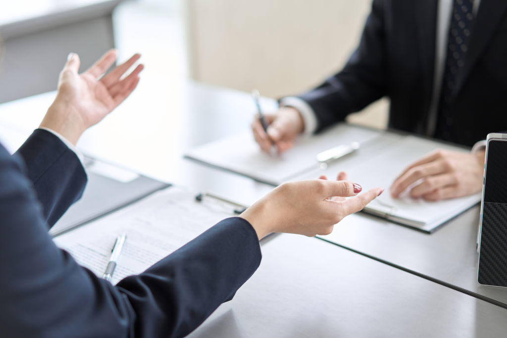 Business discussion and advisory meeting